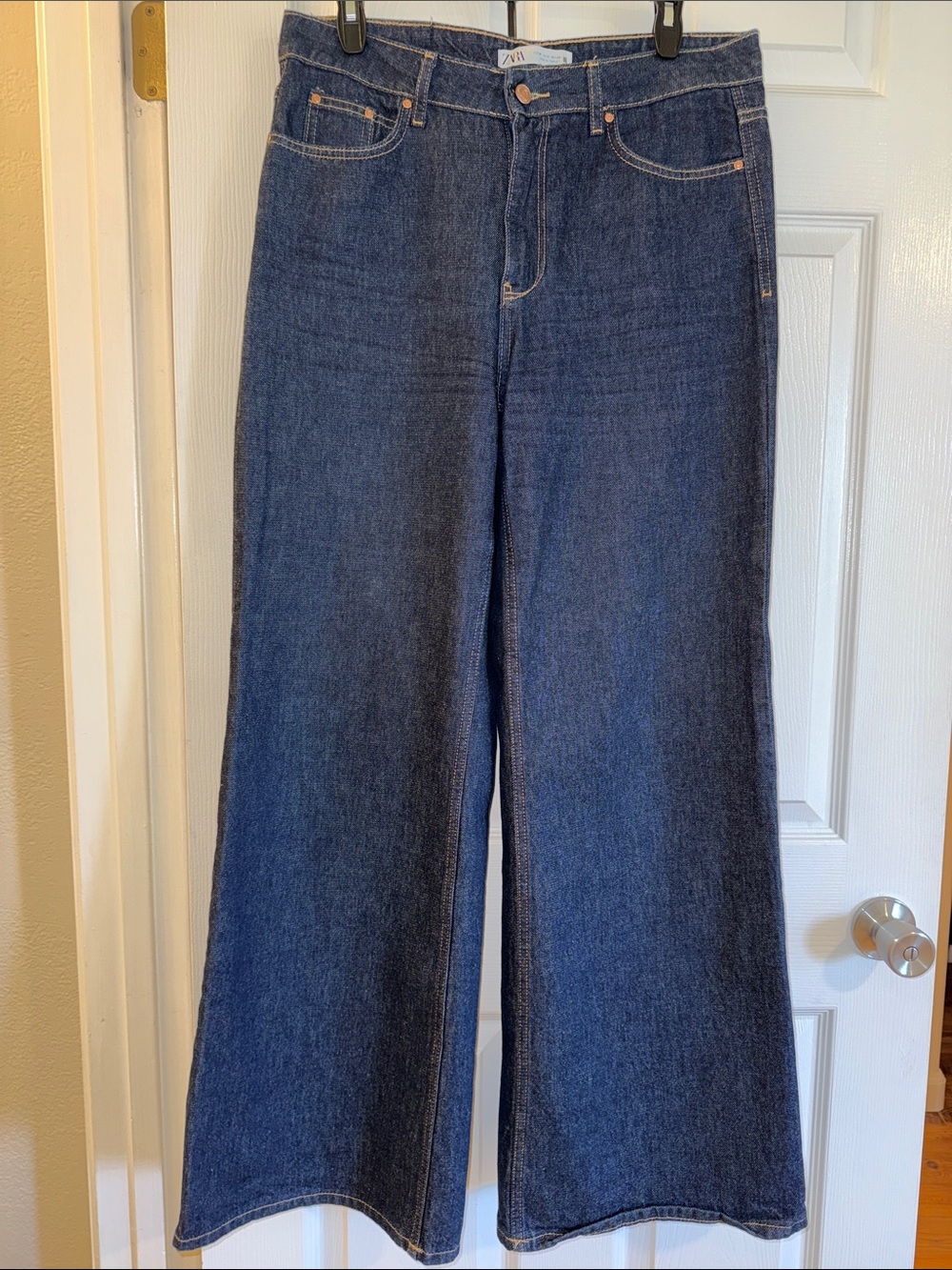 Zara Wide-Leg Jeans in Dark Blue Denim
